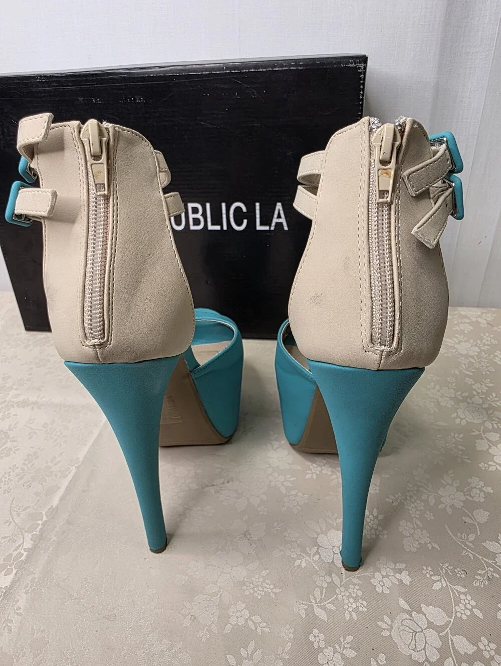 Shoe Republic LA Reeves Turquoise Platform Sandals Heels Size 7.5
